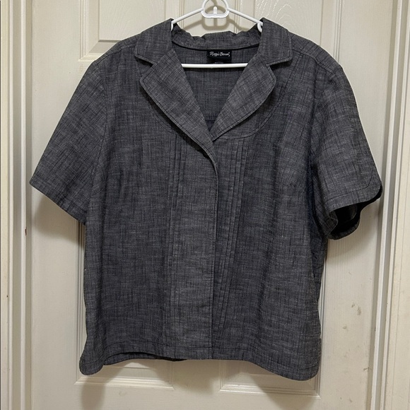 Plus Size short sleeved Dress Jacket - Picture 1 of 3